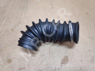 Патрубок воздушный MERCEDES-BENZ E-класс W124/S124/C124/A124 (1984 - 1997) — Разборка Мерседес