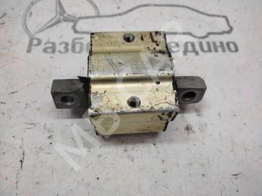 Опора КПП MERCEDES-BENZ C-класс W203/S203/CL203 (2000 - 2004) — Разборка Мерседес