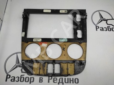 Накладка блока климата MERCEDES-BENZ M-класс W163 рестайлинг (2001 - 2005) — Разборка Мерседес