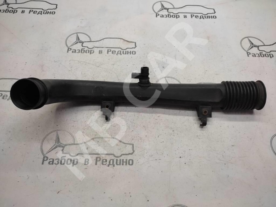 Патрубок воздушный MERCEDES-BENZ Vito W638 (1996 - 2003) фото 1 &mdash; Разборка Мерседес