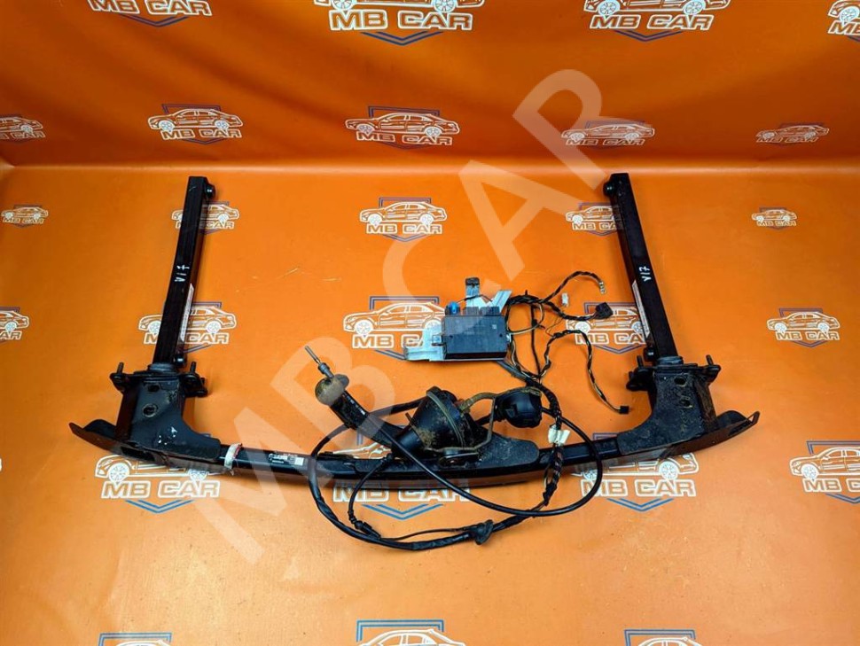 Фаркоп MERCEDES-BENZ C-класс W204/S204/С204 рестайлинг (2011 - 2015) фото 1 — Разборка Мерседес