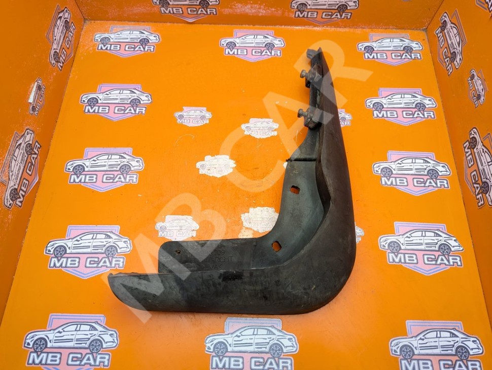 Брызговик MERCEDES-BENZ CLK-класс C209/A209 (2002 - 2005) фото 1 &mdash; Разборка Мерседес
