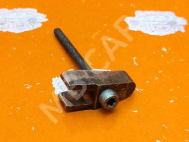 Кронштейн крепления форсунок MERCEDES-BENZ Sprinter W901-905 (1995 - 2006) &mdash; Разборка Мерседес