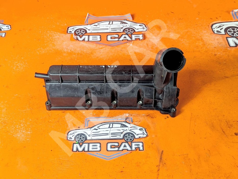 Клапанная крышка MERCEDES-BENZ A-класс W168 рестайлинг (2001 - 2004) фото 1 &mdash; Разборка Мерседес