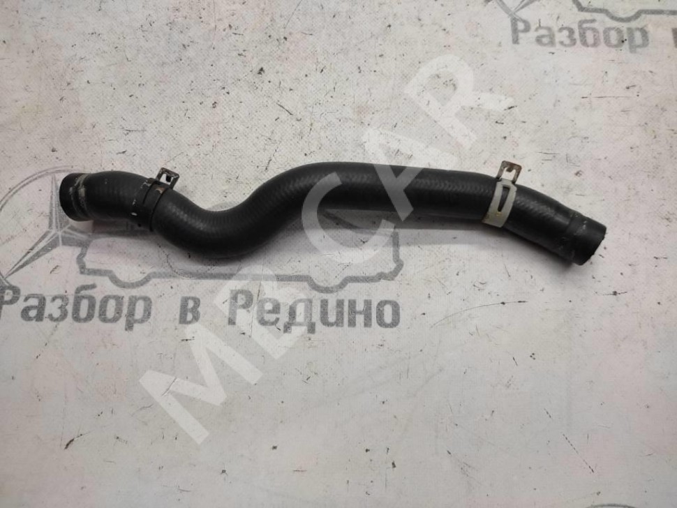 Патрубок ОЖ MERCEDES-BENZ S-класс W220 (1998 - 2005) фото 1 — Разборка Мерседес