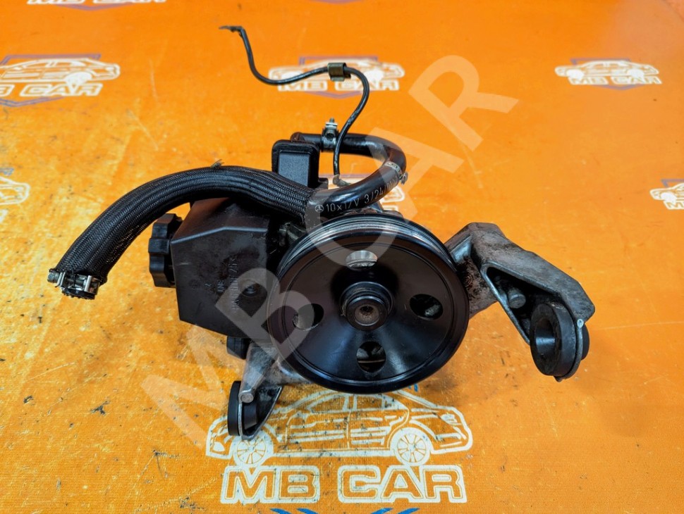 ГУР MERCEDES-BENZ C-класс W203/S203/CL203 (2000 - 2004) фото 1 — Разборка Мерседес