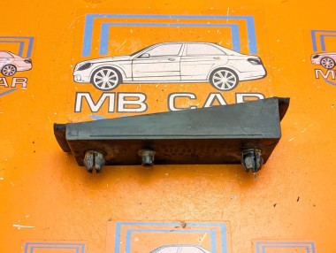 Кронштейн крепления бампера MERCEDES-BENZ V-класс W638/W639 (1996 - 2003) V 220 2.1 D AT (122 л.с.) &mdash; Разборка Мерседес