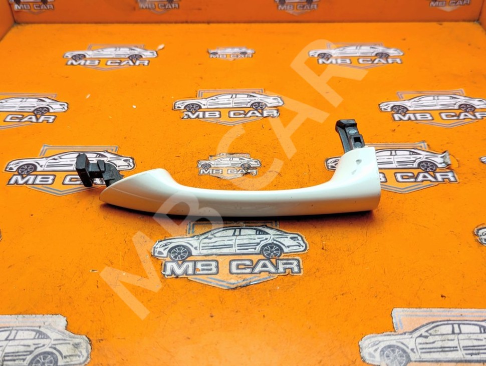 Ручка двери наружняя MERCEDES-BENZ A-класс W169 рестайлинг (2008 - 2012) фото 1 &mdash; Разборка Мерседес