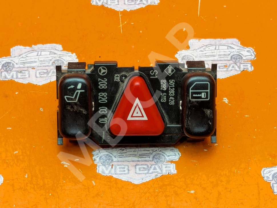 Кнопка аварийной сигнализации MERCEDES-BENZ C-класс W202/S202 (1993 - 1997) фото 1 — Разборка Мерседес