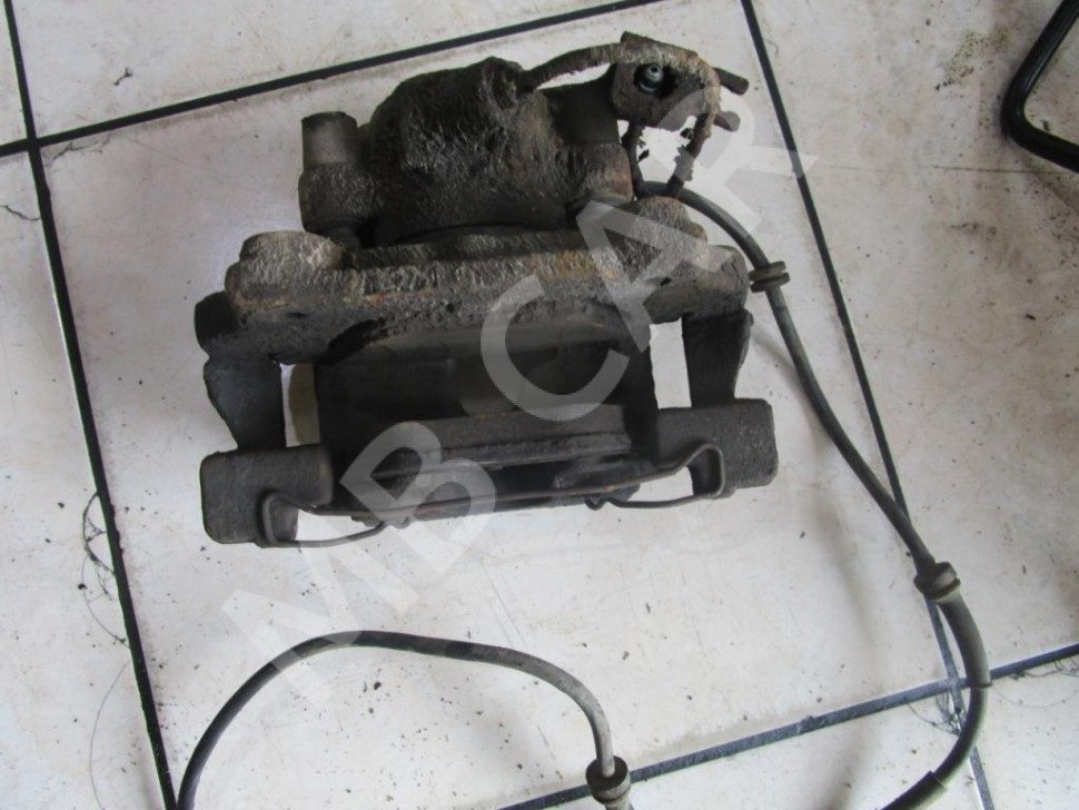 Суппорт передний правый MERCEDES-BENZ E-класс W210/S210 (1995 - 1999) фото 1 &mdash; Разборка Мерседес