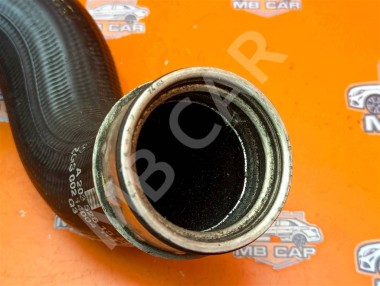 Патрубок интеркулера MERCEDES-BENZ C-класс W203/S203/CL203 (2000 - 2004) — Разборка Мерседес