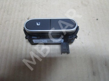 Кнопка обогрева сидений MERCEDES-BENZ A-класс AMG W177 (2019 - 2023) — Разборка Мерседес