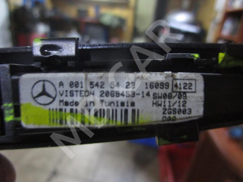 Индикатор парктроника MERCEDES-BENZ C-класс W204/S204 (2006 - 2011) фото 1 — Разборка Мерседес