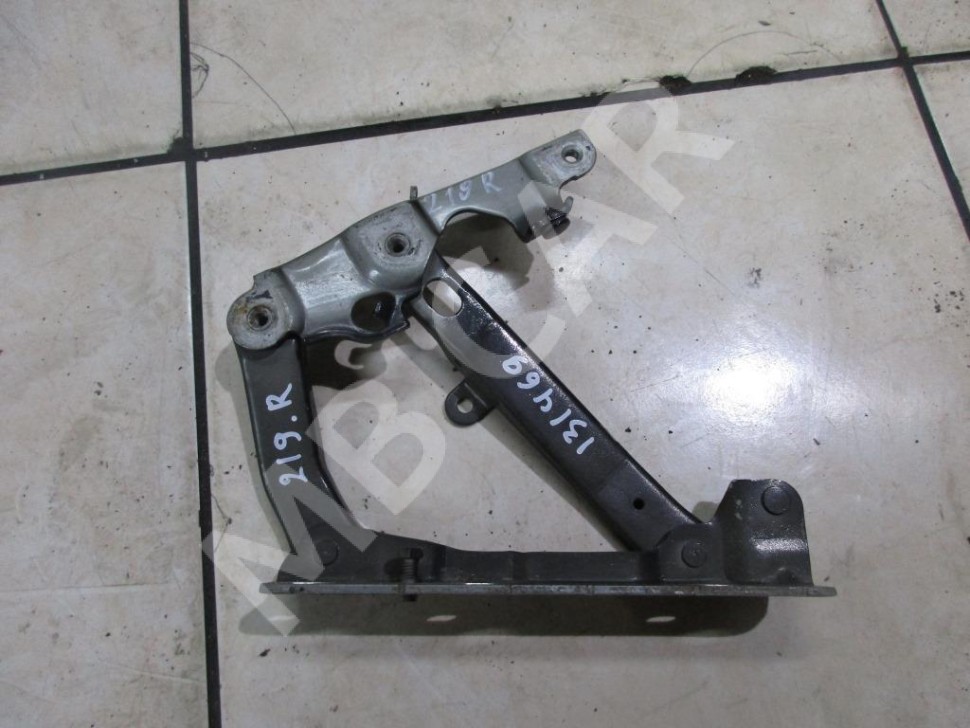 Петля капота MERCEDES-BENZ CLS-класс C219 рестайлинг (2008 - 2010) фото 1 — Разборка Мерседес