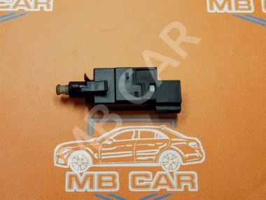Выключатель стоп-сигнала MERCEDES-BENZ A-класс W168 рестайлинг (2001 - 2004) — Разборка Мерседес
