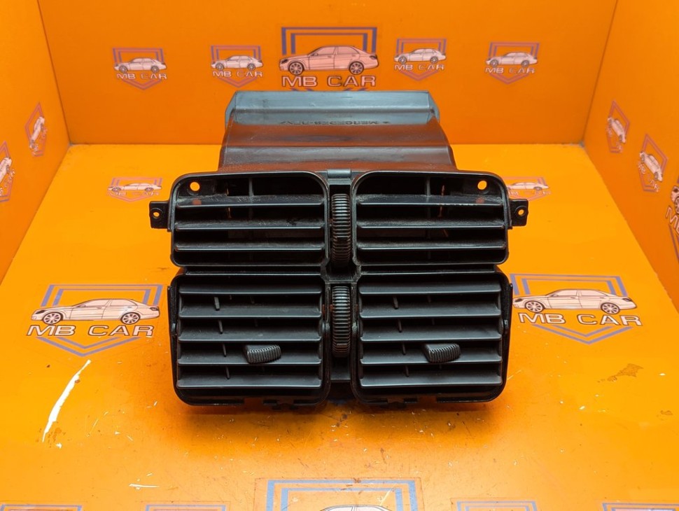 Воздуховод центральный MERCEDES-BENZ V-класс W638/W639 (1996 - 2003) V 220 2.1 D AT (122 л.с.) фото 1 &mdash; Разборка Мерседес