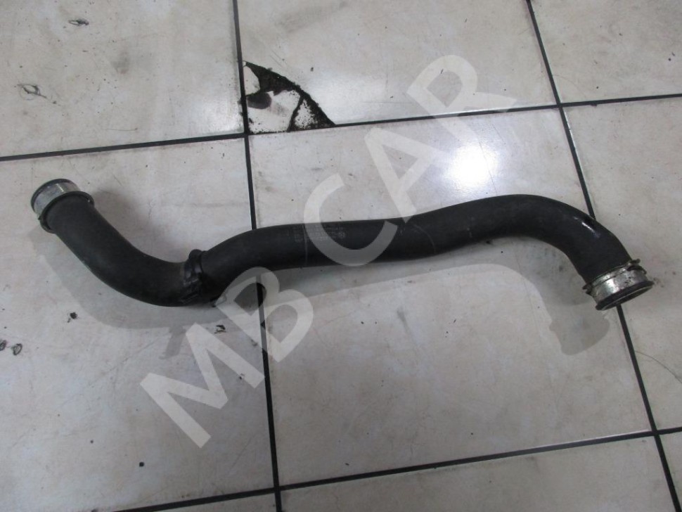 Патрубок радиатора MERCEDES-BENZ CLS-класс C219 рестайлинг (2008 - 2010) фото 1 — Разборка Мерседес