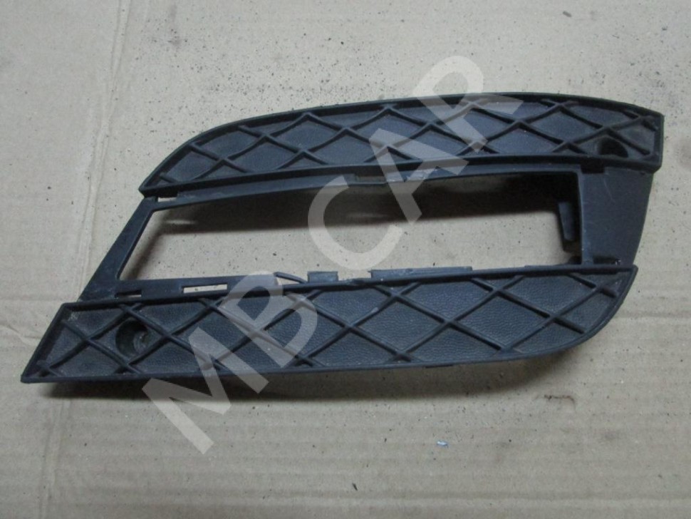 Решетка в бампер MERCEDES-BENZ M-класс W164 (2005 - 2008) фото 1 — Разборка Мерседес