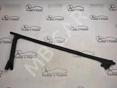 Уплотнитель стекла двери MERCEDES-BENZ CLS-класс C219 (2004 - 2008) — Разборка Мерседес