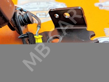 Замок ремня безопасности MERCEDES-BENZ C-класс W204/S204/С204 рестайлинг (2011 - 2015) — Разборка Мерседес