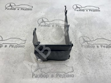 Крышка АКБ MERCEDES-BENZ A-класс W176 (2012 - 2015) — Разборка Мерседес