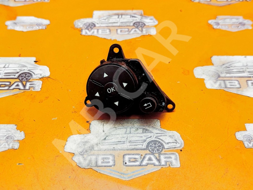 Кнопка на руле MERCEDES-BENZ GLK-класс X204 (2008 - 2012) фото 1 &mdash; Разборка Мерседес