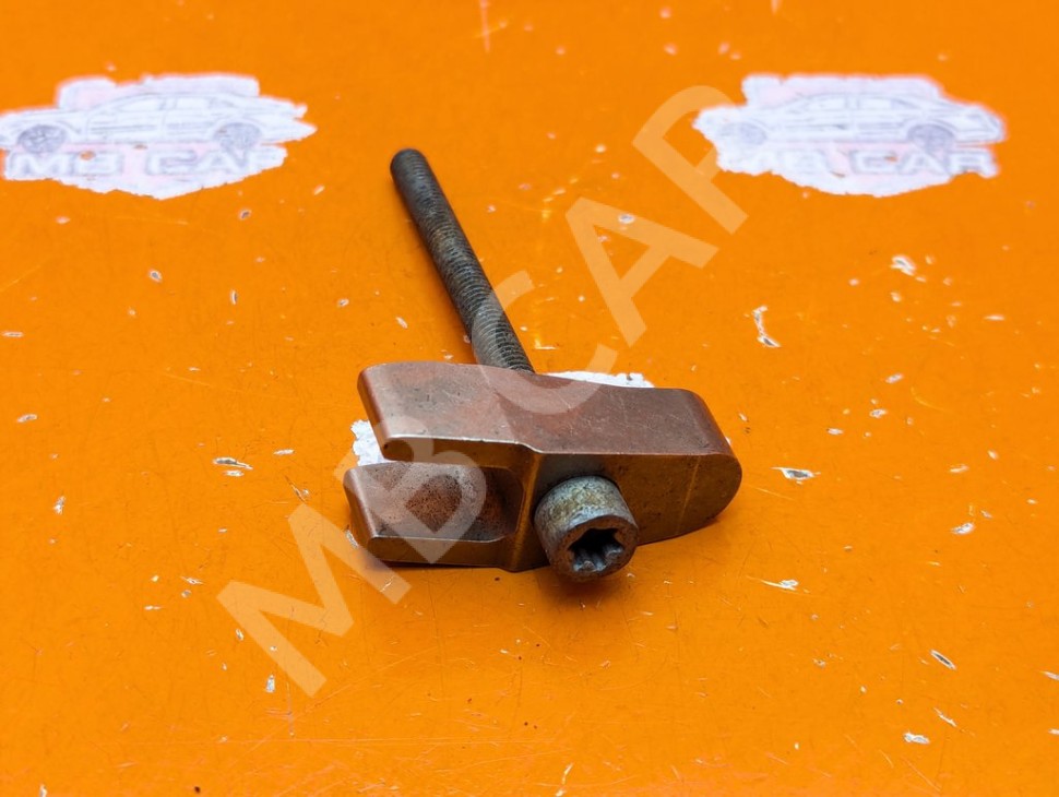 Кронштейн крепления форсунок MERCEDES-BENZ Sprinter W901-905 (1995 - 2006) фото 1 &mdash; Разборка Мерседес