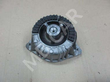 Опора двигателя MERCEDES-BENZ E-класс W212/S212/C207/A207 (2009 - 2013) — Разборка Мерседес