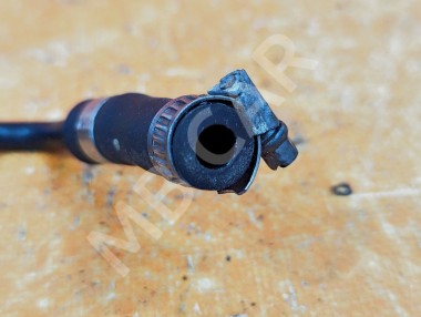 Трубка вентиляции расширительного бака MERCEDES-BENZ C-класс W204/S204 (2006 - 2011) — Разборка Мерседес