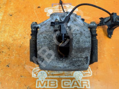 Суппорт передний правый MERCEDES-BENZ C-класс W204/S204 (2006 - 2011) — Разборка Мерседес