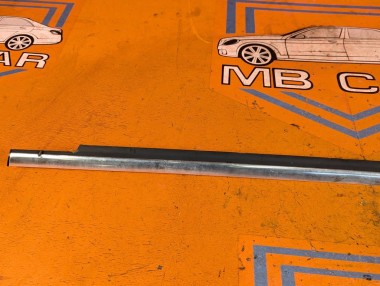 Молдинг стекла двери MERCEDES-BENZ C-класс W204/S204/С204 рестайлинг (2011 - 2015) C 180 1.6 7G-Tronic (156 л.с.) &mdash; Разборка Мерседес