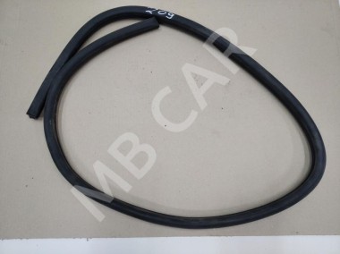 Уплотнитель дверного проема ( на кузове ) MERCEDES-BENZ CLK-класс C209/A209 (2002 - 2005) — Разборка Мерседес