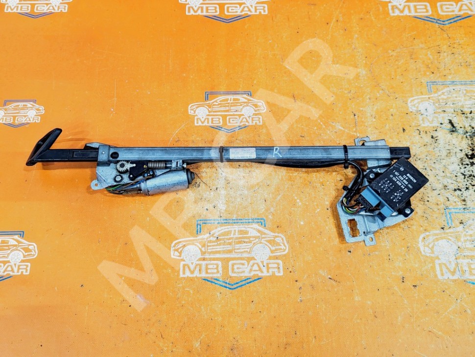 Подаватель ремня MERCEDES-BENZ E-класс W124/S124/C124/A124 (1984 - 1997) фото 1 — Разборка Мерседес