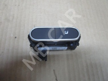 Кнопка обогрева сидений MERCEDES-BENZ A-класс AMG W177 (2019 - 2023) — Разборка Мерседес