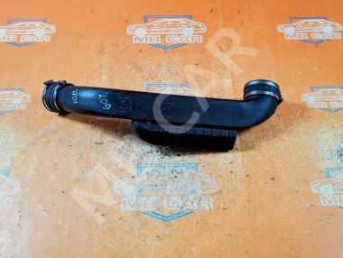 Патрубок впускного коллектора MERCEDES-BENZ C-класс W202/S202 рестайлинг (1997 - 2001) &mdash; Разборка Мерседес