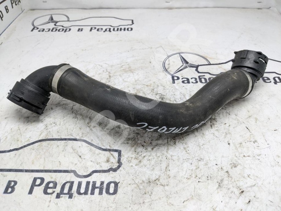 Патрубок ОЖ MERCEDES-BENZ C-класс W205/S205/C205/A205 (2014 - 2018) фото 1 — Разборка Мерседес