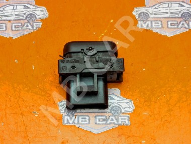 Кнопка обогрева сидений MERCEDES-BENZ M-класс W163 рестайлинг (2001 - 2005) — Разборка Мерседес