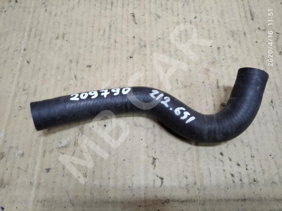 Патрубок ОЖ MERCEDES-BENZ E-класс W212/S212/C207/A207 (2009 - 2013) фото 1 — Разборка Мерседес