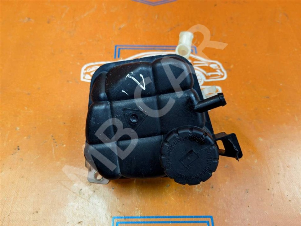 Бачок расширительный MERCEDES-BENZ GL-класс X166 (2012 - 2016) фото 1 &mdash; Разборка Мерседес