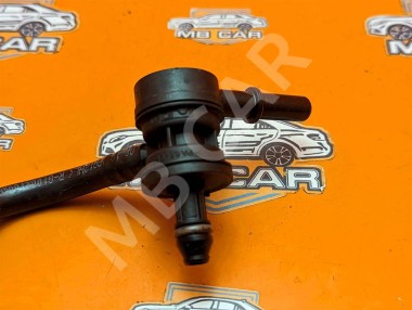 Трубка вентиляции картерных газов MERCEDES-BENZ C-класс W204/S204 (2006 - 2011) — Разборка Мерседес