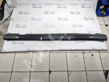 Порог пластиковый правый MERCEDES-BENZ CLS-класс C219 (2004 - 2008) — Разборка Мерседес