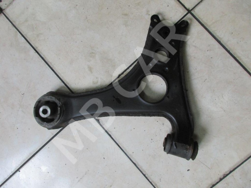 Рычаг передний нижний правый MERCEDES-BENZ A-класс W168 рестайлинг (2001 - 2004) фото 1 — Разборка Мерседес