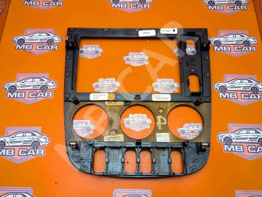 Накладка блока климата MERCEDES-BENZ M-класс W163 рестайлинг (2001 - 2005) — Разборка Мерседес