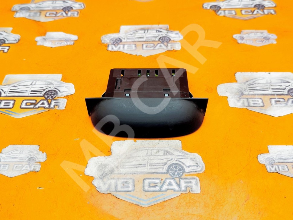 Индикатор парктроника MERCEDES-BENZ S-класс W220 (1998 - 2005) фото 1 &mdash; Разборка Мерседес