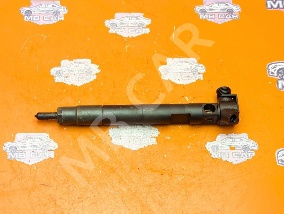 Форсунка ДИЗЕЛЬ MERCEDES-BENZ C-класс W204/S204/С204 рестайлинг (2011 - 2015) фото 1 &mdash; Разборка Мерседес