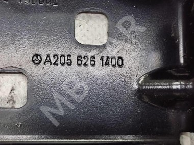 Кронштейн радиатора MERCEDES-BENZ C-класс W205/S205/C205/A205 (2014 - 2018) — Разборка Мерседес