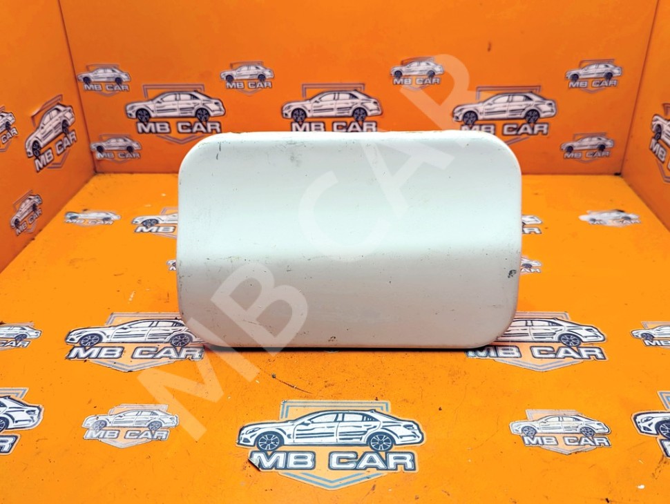 Лючок топливного бака MERCEDES-BENZ Vito W638 (1996 - 2003) фото 1 &mdash; Разборка Мерседес