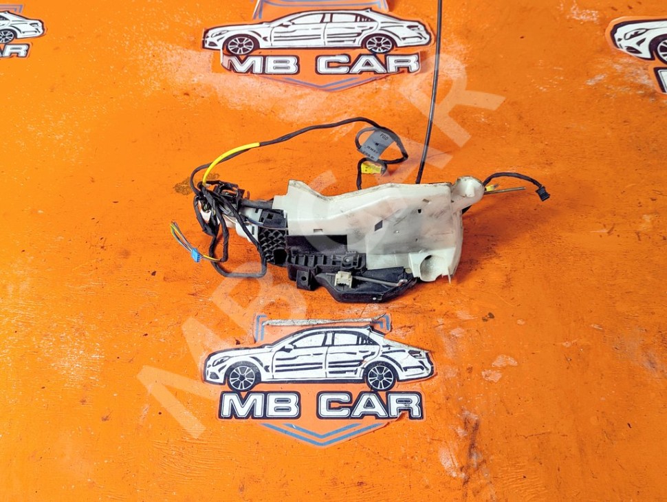 Замок двери передней левой MERCEDES-BENZ S-класс W220 (1998 - 2005) фото 1 &mdash; Разборка Мерседес