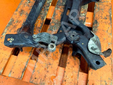 Подрамник передний MERCEDES-BENZ E-класс W211/S211 (2002 - 2006) — Разборка Мерседес