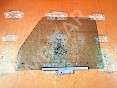 Стекло переднее правое MERCEDES-BENZ G-класс W463 (1990 - 2006) — Разборка Мерседес